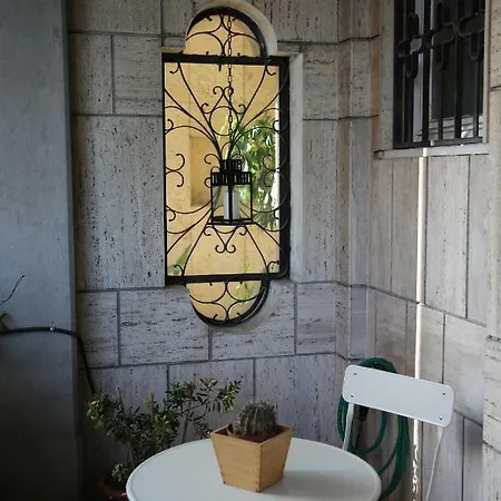 La Casa Blu * روما